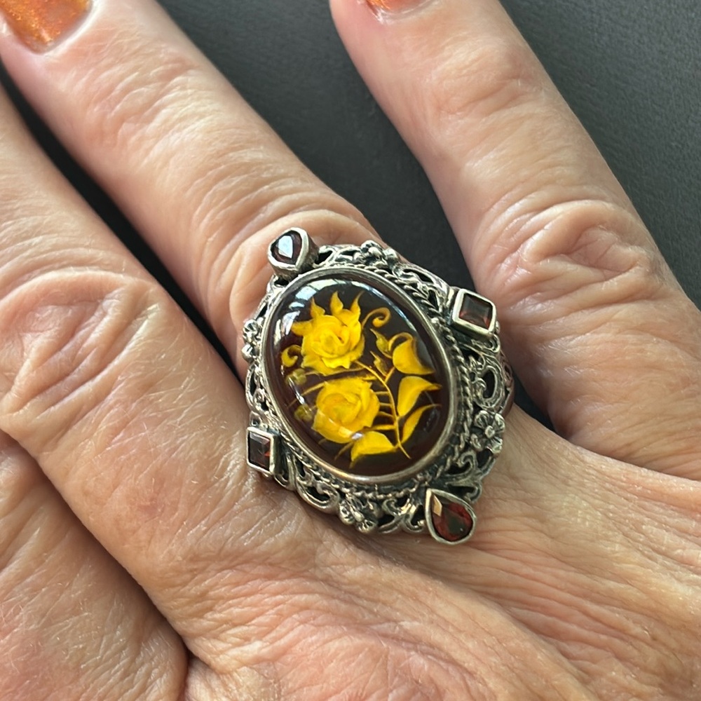 Carved Rose in Amber Sterling Silver Ring - Picture 2 of 8